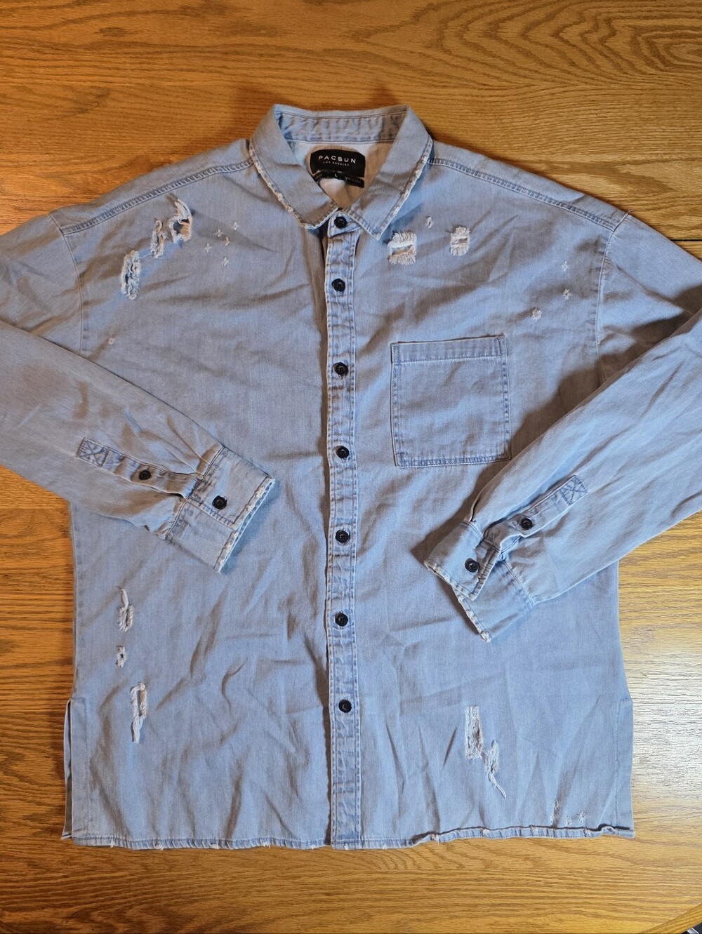PacSun Men’s Distressed Denim Button Down Shirt Light Wash Size Large